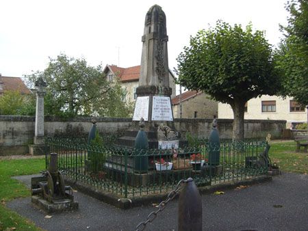 Le monument aux morts